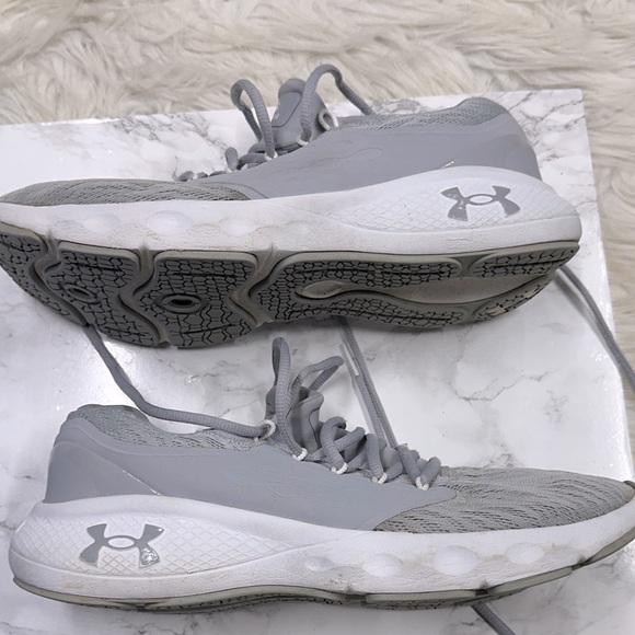 Under Armour Vantage Light Gray Athletic men’s Sneakers size 10 - Picture 1 of 8